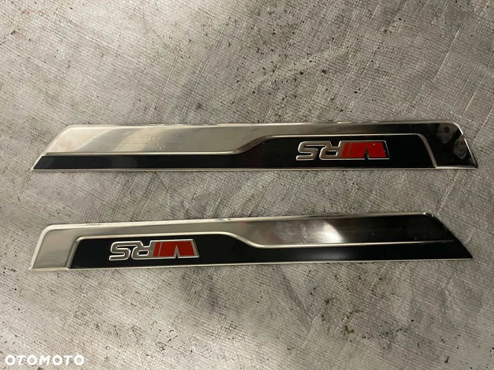 Skoda Octavia IV VRS listwa progu prawa lewa 5E3853814C - 1