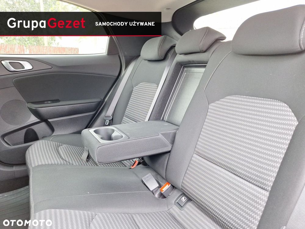 Kia XCeed 1.5 T-GDI M - 16