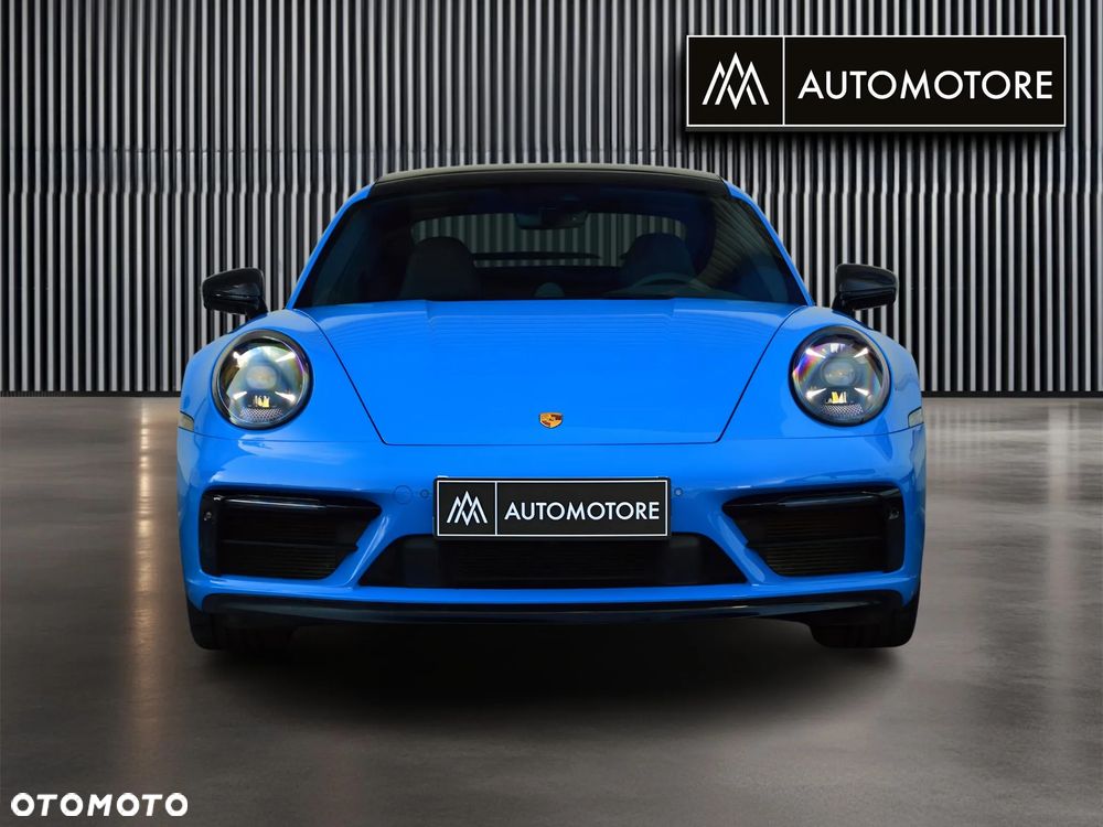 Porsche 911 Carrera 4S - 4