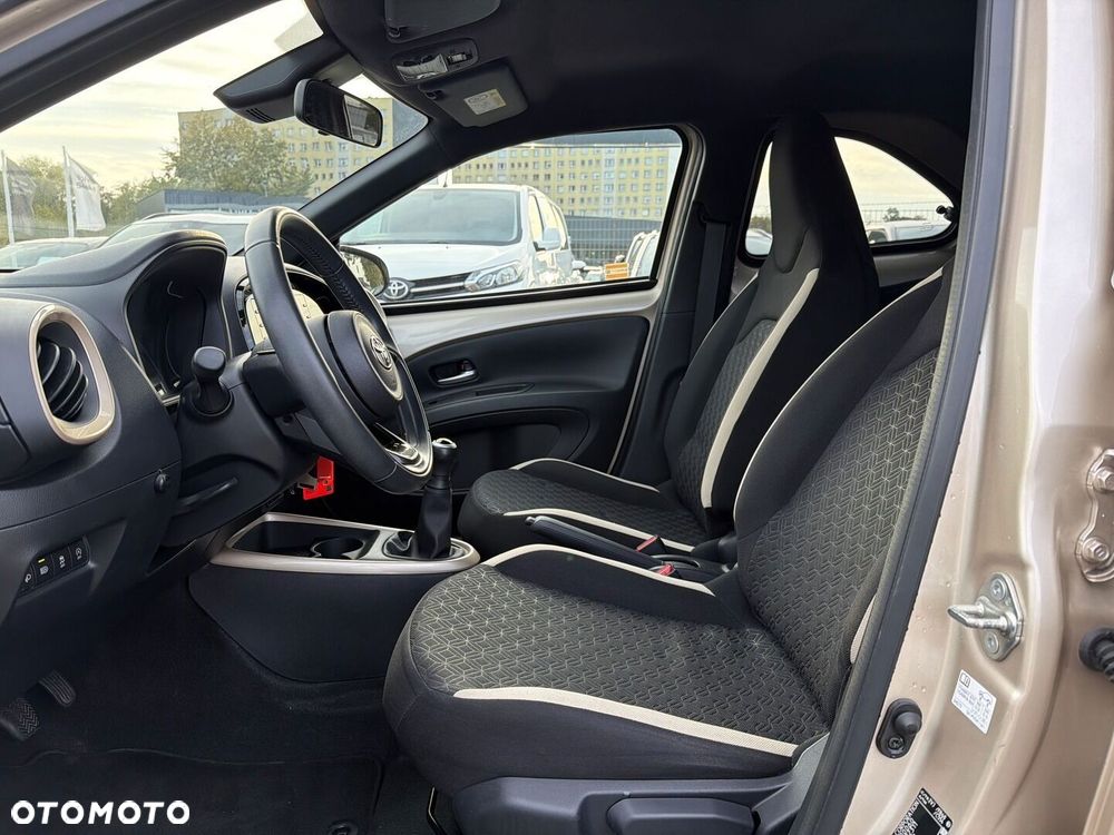 Toyota Aygo X - 16