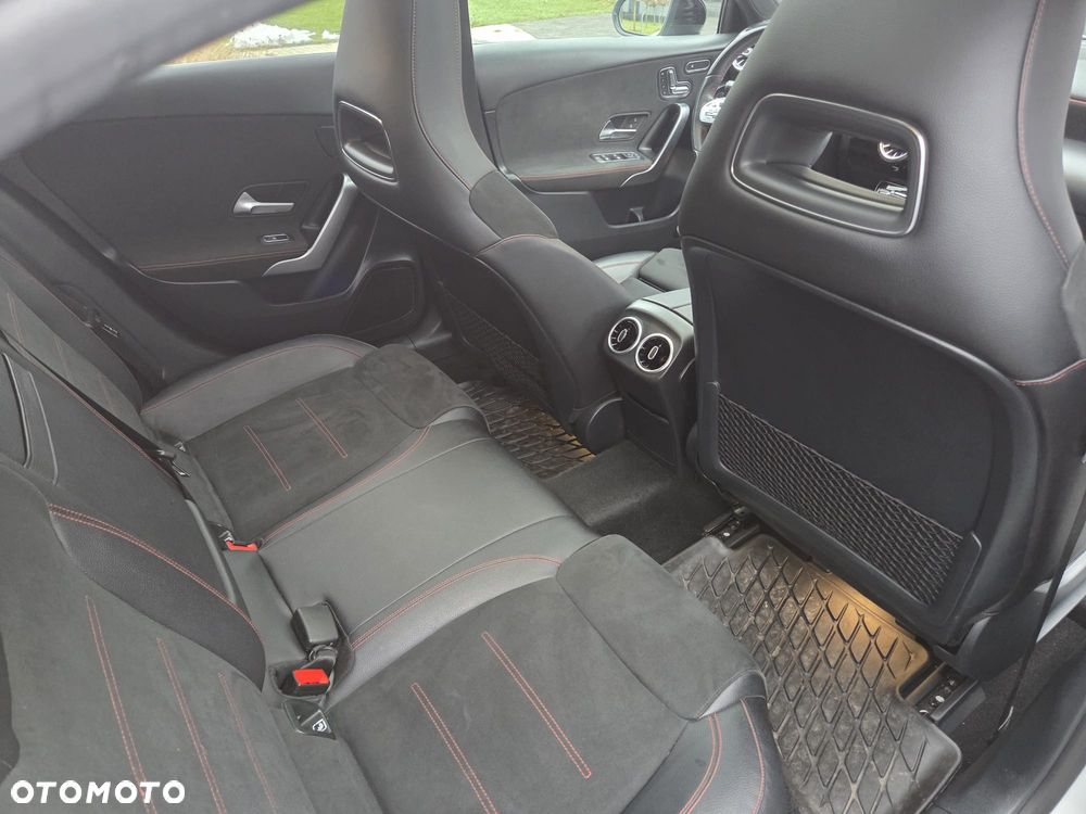 Mercedes-Benz Klasa A 200 AMG Line 7G-DCT - 8