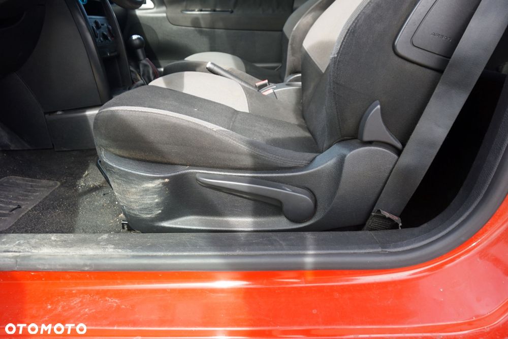 FOTEL PRZEDNI LEWY 207  3D HB  PEUGEOT 2006-2009 - 3
