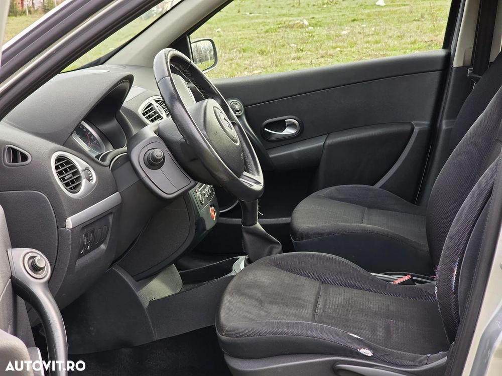 Renault Clio 1.4 Dynamique - 12