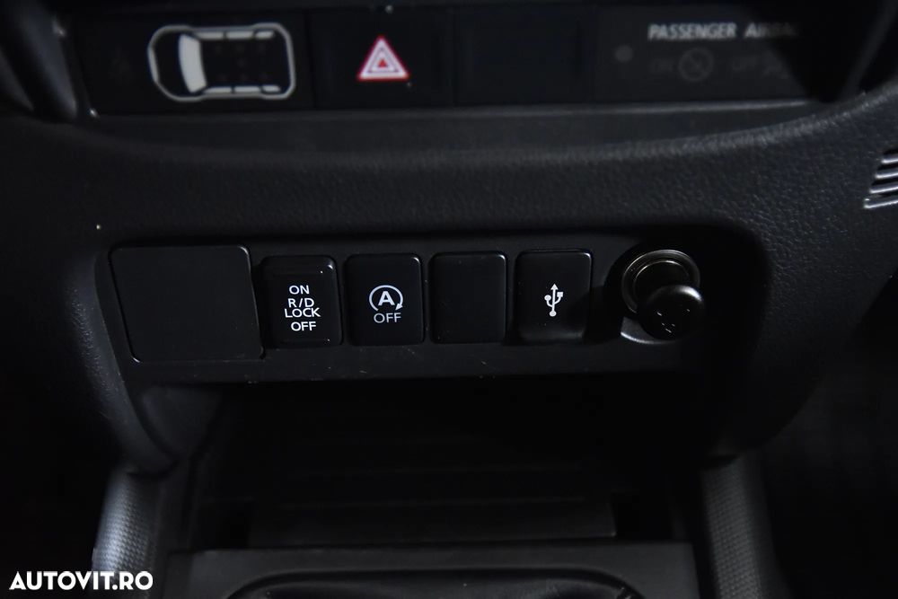 Mitsubishi L200 - 18