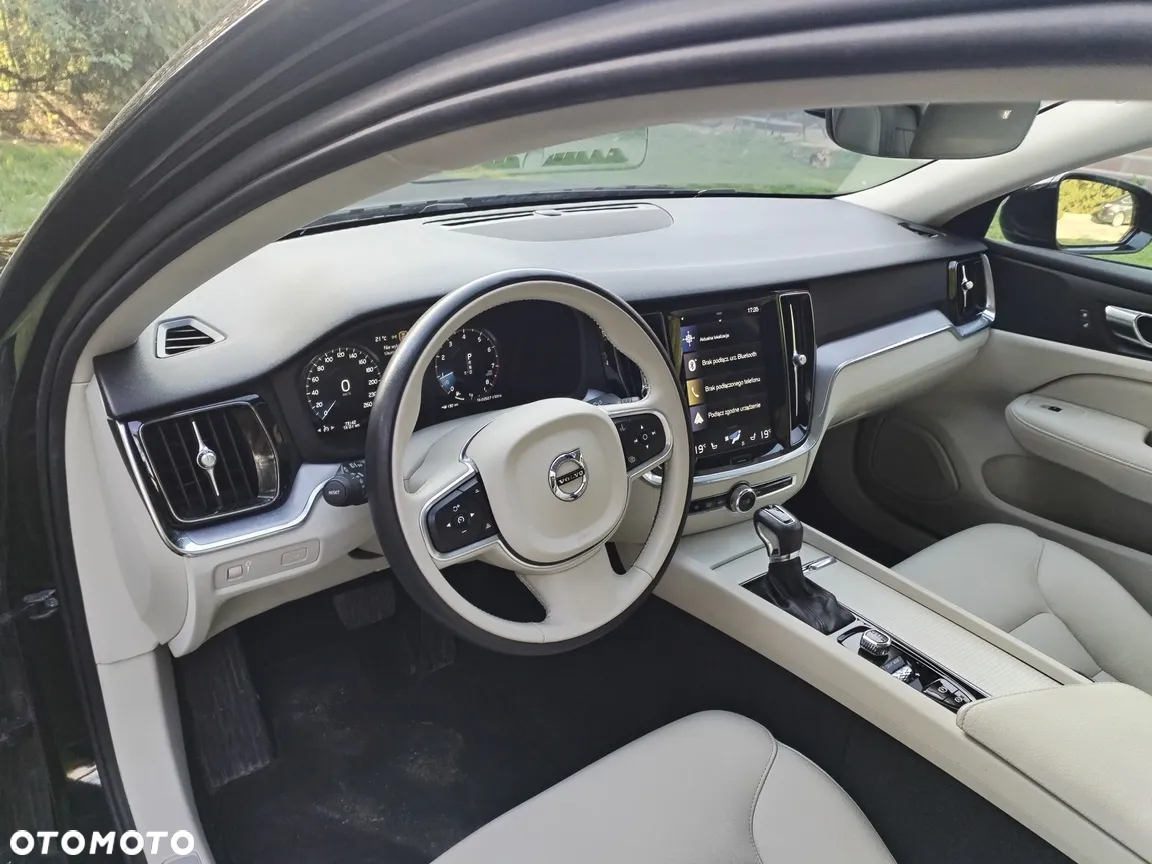 Volvo S60 T6 AWD Momentum Pro - 12