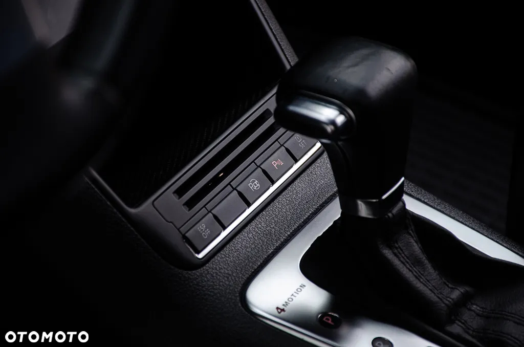 Volkswagen Tiguan 2.0 TSI 4Mot Sport DSG - 36