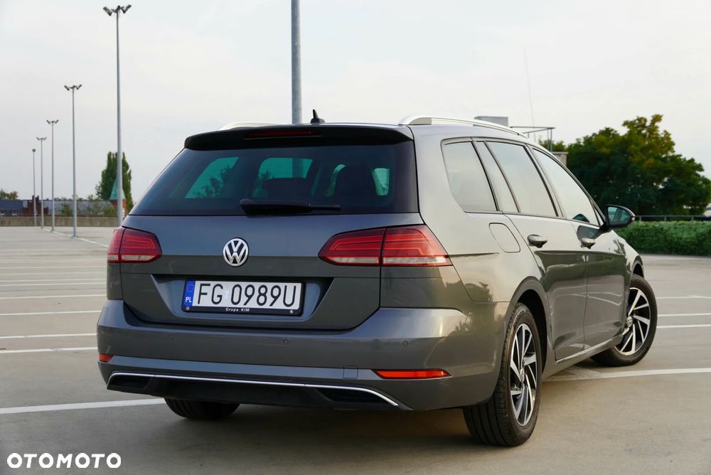 Volkswagen Golf - 9