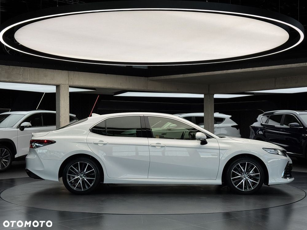 Toyota Camry 2.5 Hybrid Executive CVT - 7