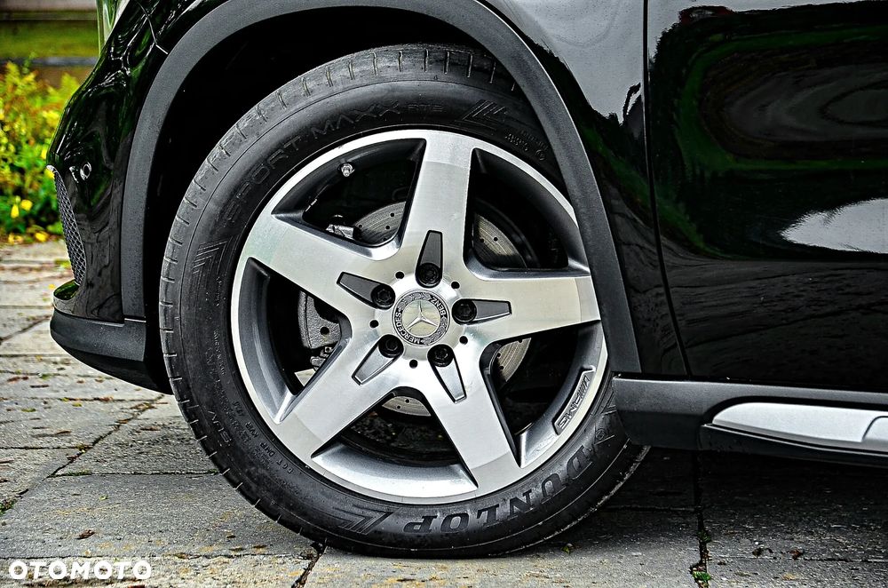 Mercedes-Benz GLA 180 7G-DCT AMG Line - 20