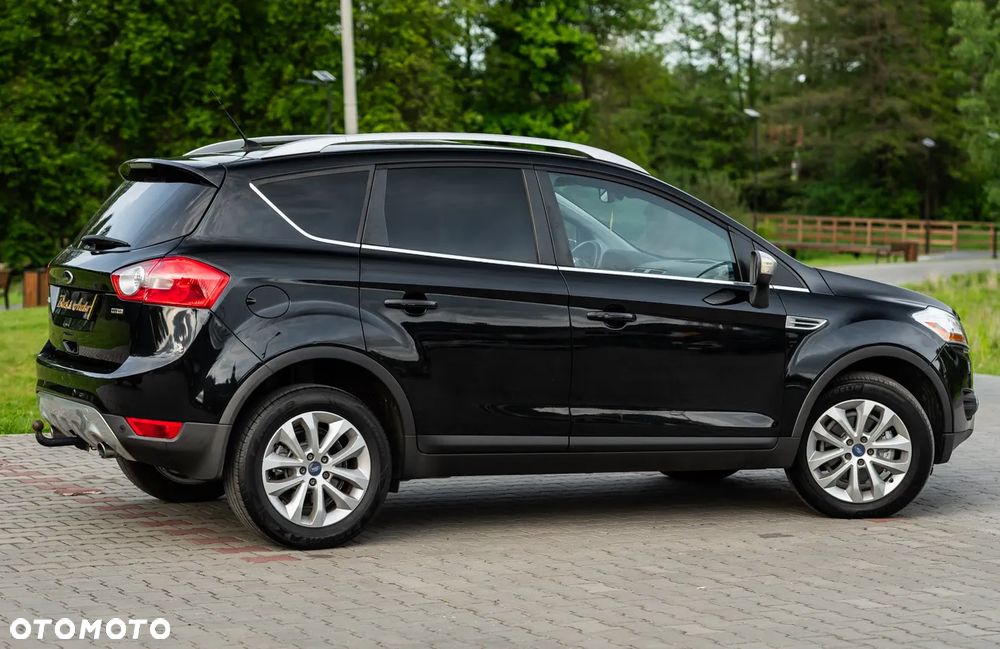 Ford Kuga 2.0 TDCi 2x4 Titanium - 14