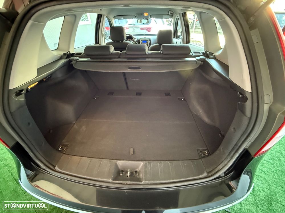 Hyundai i30 CW 1.6 CRDi Comfort - 11