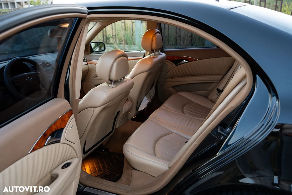 Mercedes-Benz E - 11