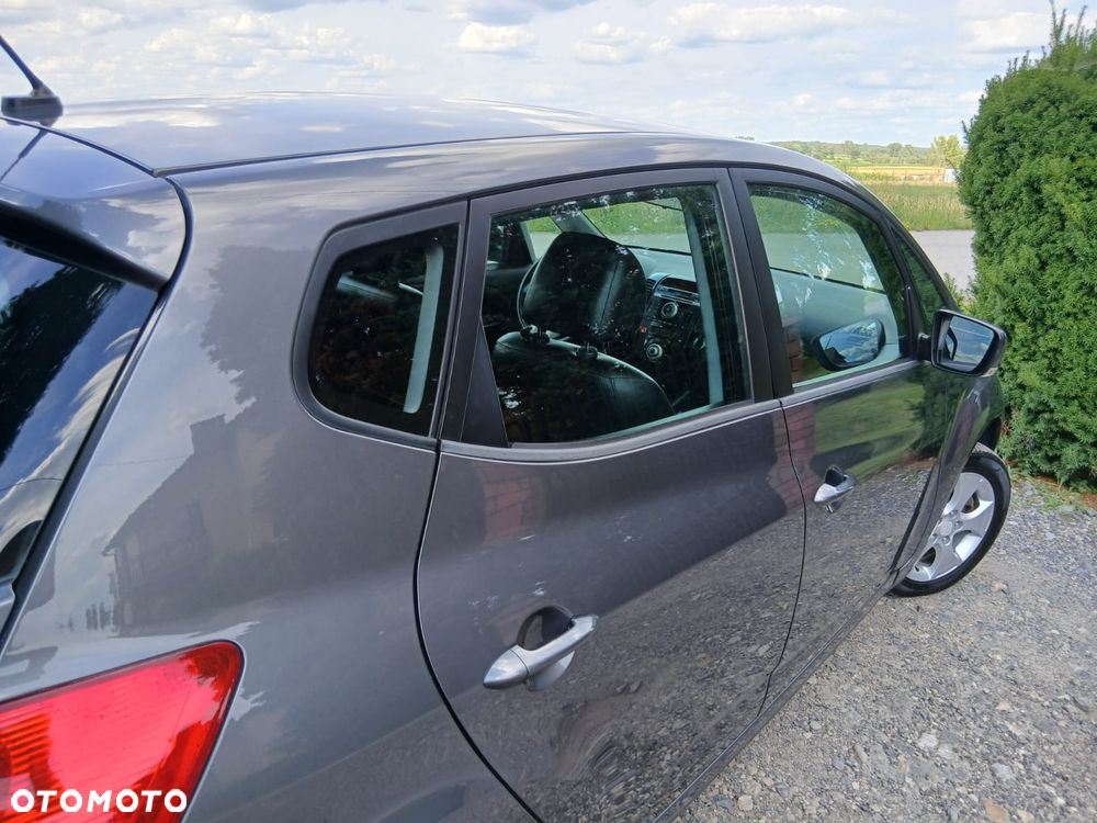 Kia Venga 1.4 CVVT Dream Team Edition - 16