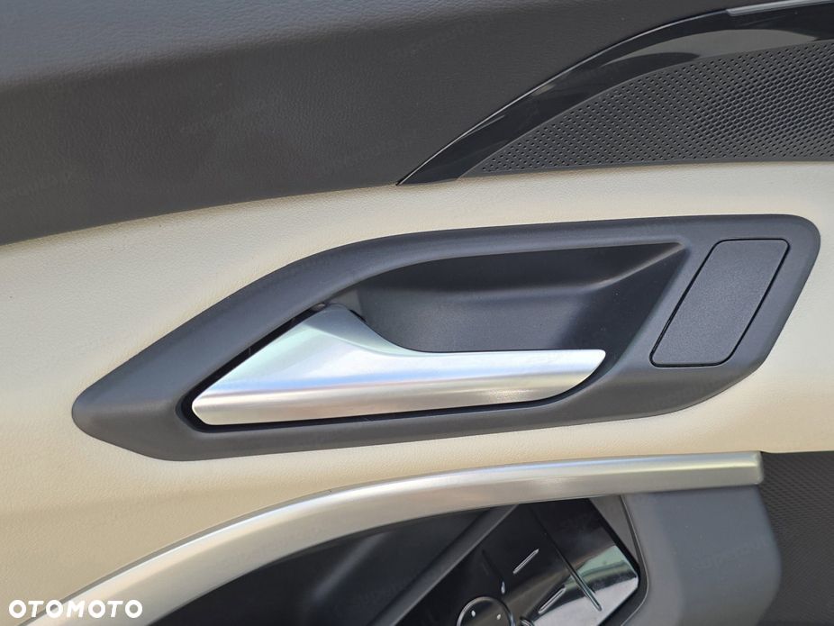 Audi Q5 Sportback - 16