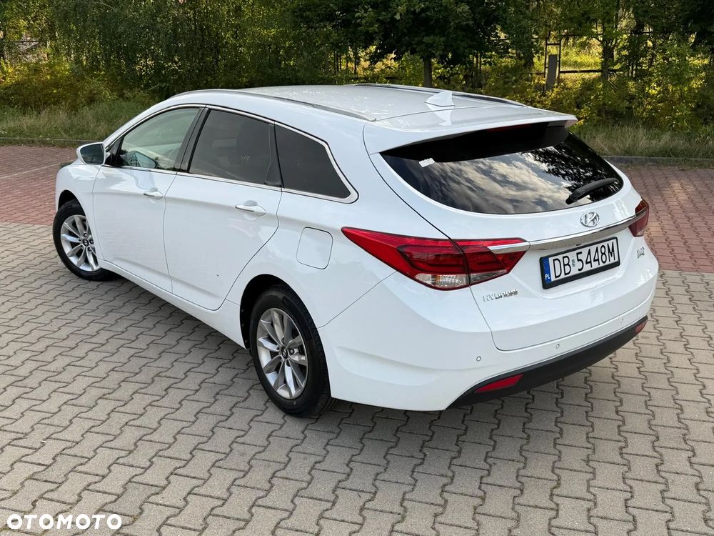 Hyundai i40 Kombi 1.6 Trend - 24