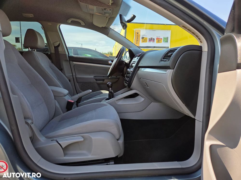 Volkswagen Jetta - 14