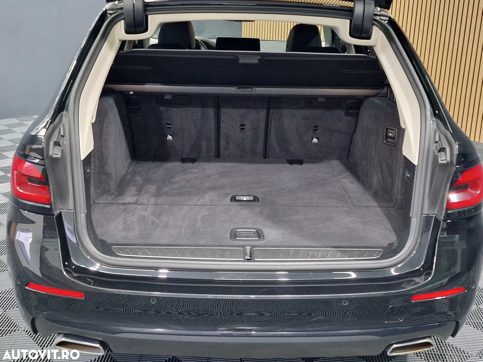 BMW Seria 5 520d AT MHEV - 28