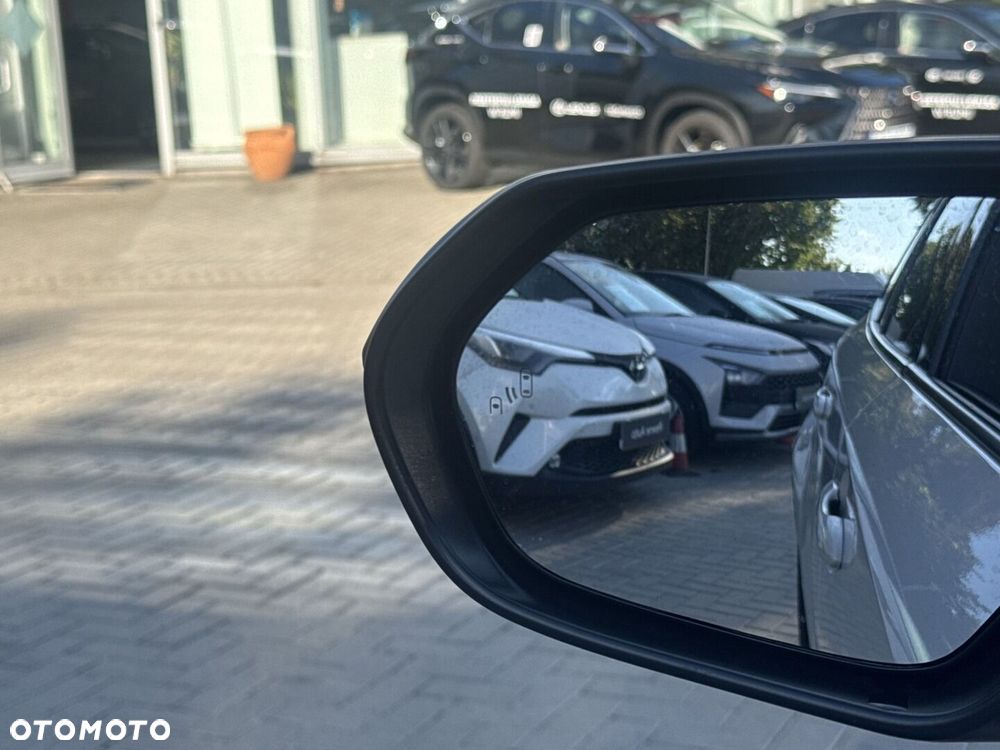 Toyota Corolla 2.0 Hybrid GR Sport Dynamic - 28