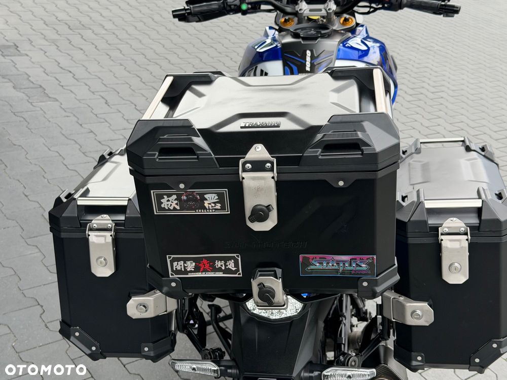 Suzuki V-STROM - 11