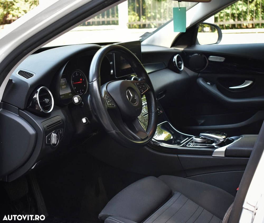 Mercedes-Benz C 220 d 4Matic T 7G-TRONIC - 7