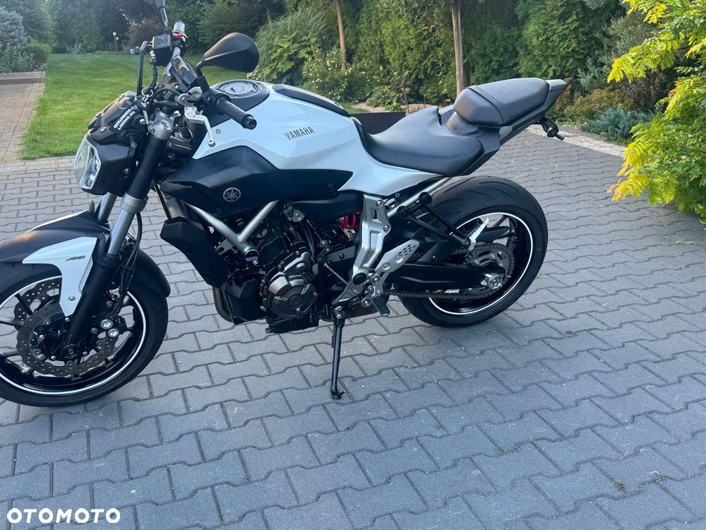 Yamaha MT - 9
