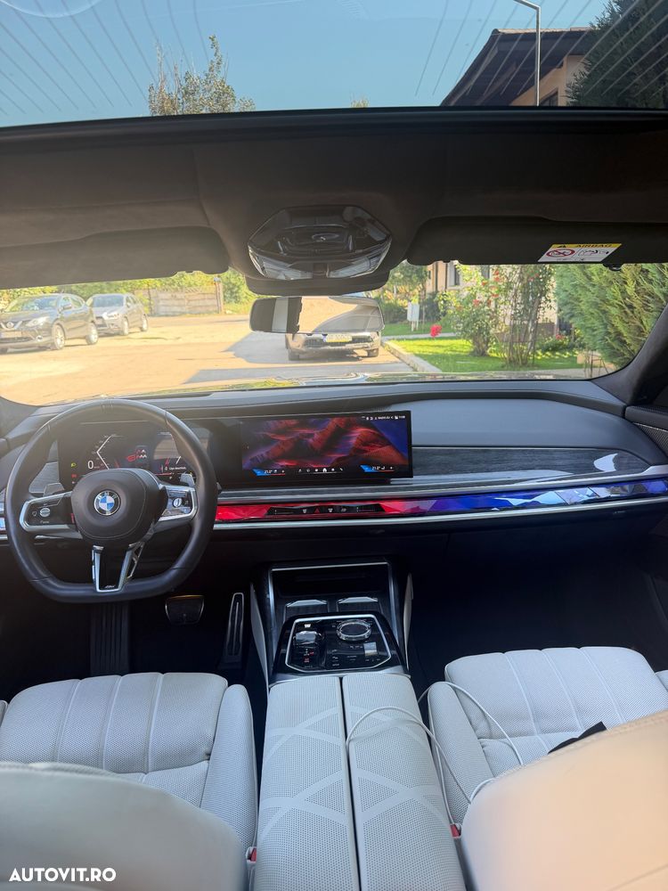 BMW Seria 7 - 12