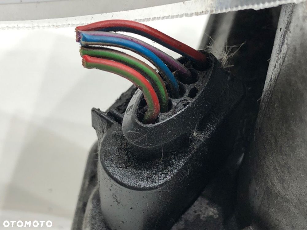 PRZEPUSTNICA  AUDI A3 (8P1) 2003 - 2013 2.0 TDI 125 kW [170 KM] olej napędowy 2006 - 2012 - 3