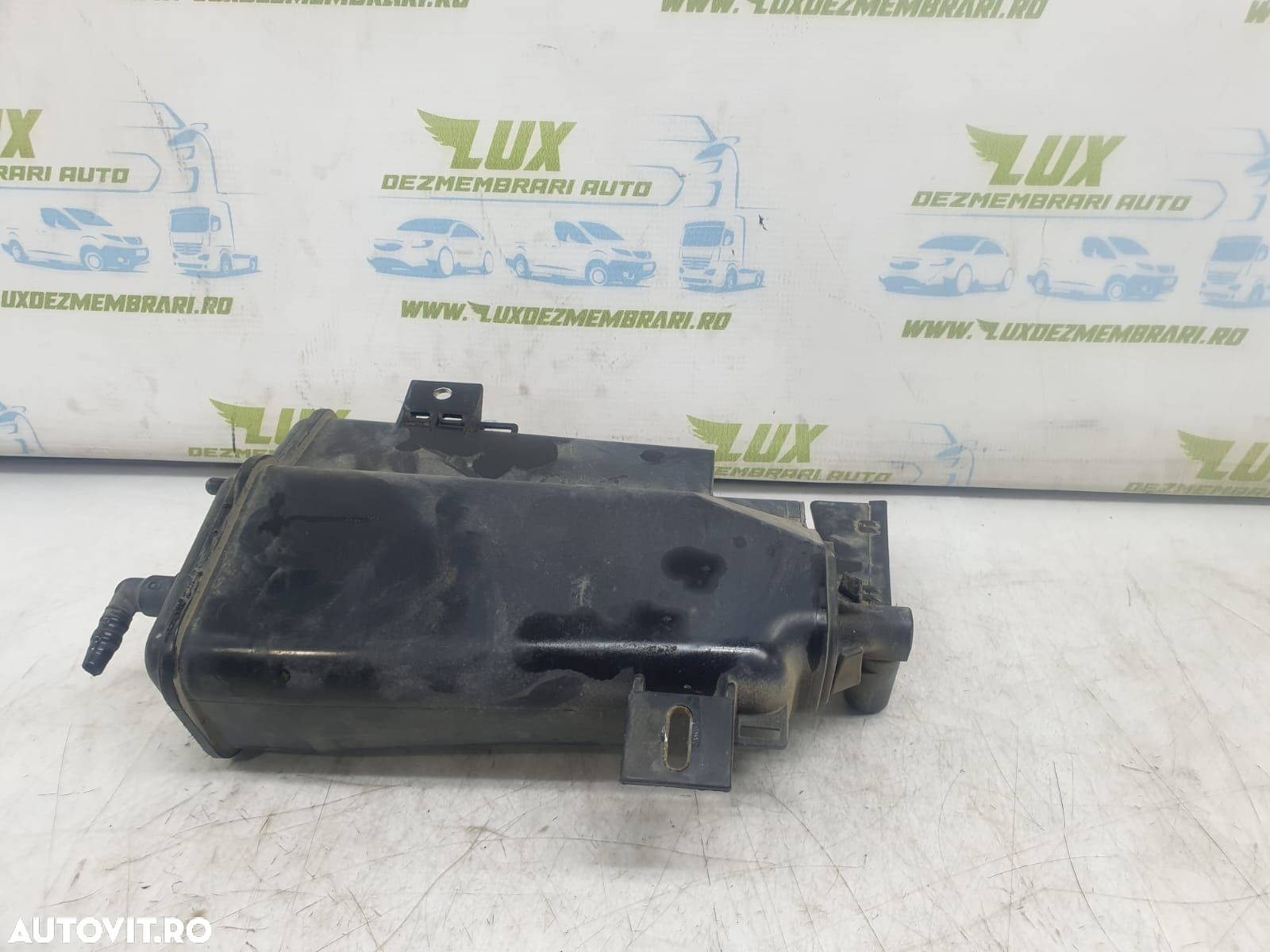 Carcasa filtru carbon 55700387 Opel Corsa D  [din 2006 pana  2011] - 2