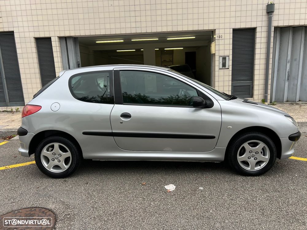 Peugeot 206 1.4 HDI VAN - UM PROPRIETÁRIO - TODAS AS REVISÕES NA MARCA - 8