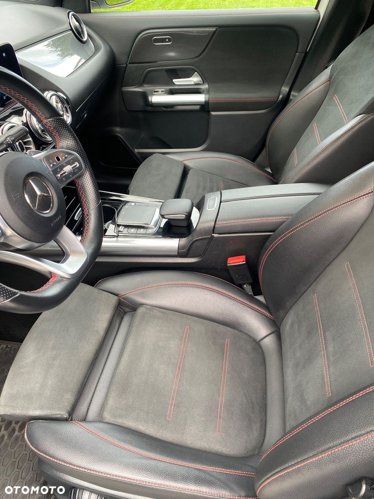 Mercedes-Benz GLA 250 4-Matic AMG Line - 15