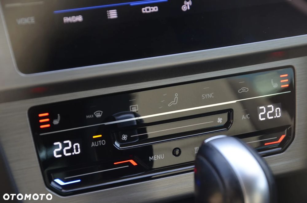 Volkswagen Passat - 33