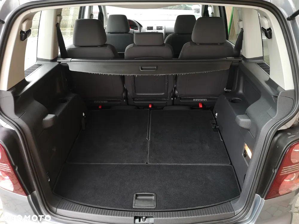 Volkswagen Touran 1.4 TSI Trendline - 32