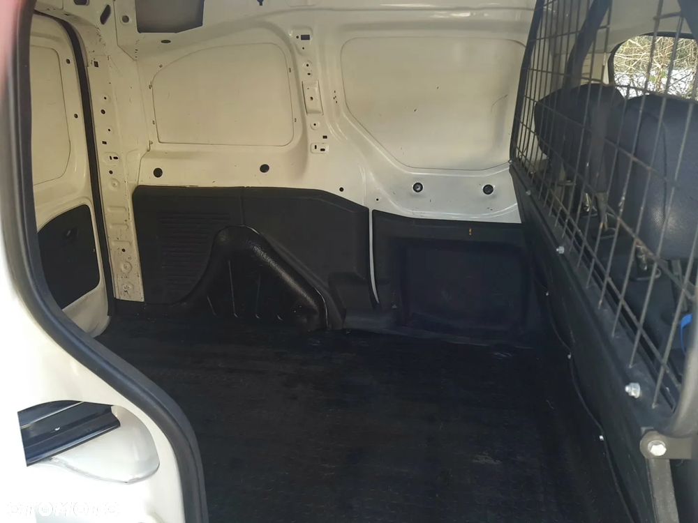 Peugeot Partner - 11