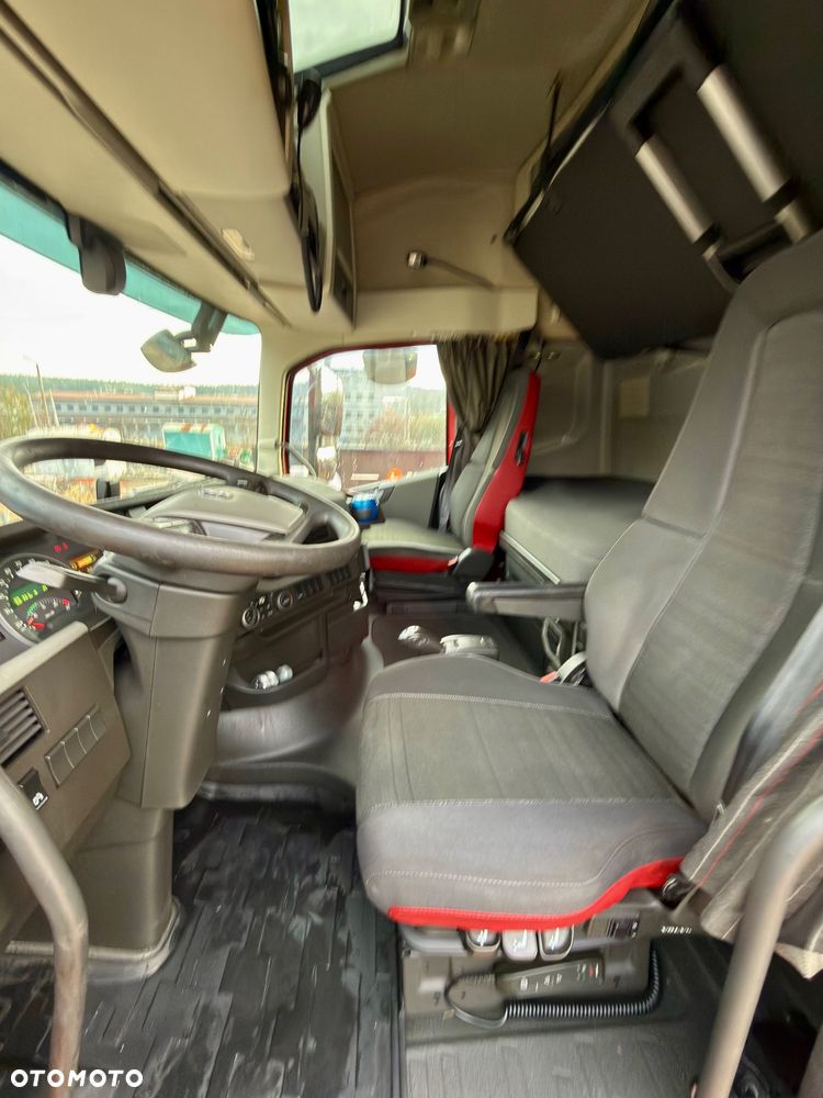 Volvo FH460 / 2017 / 731 000 / HYDRAULIKA / KLIMATYZACJA POSTOJOWA - 17