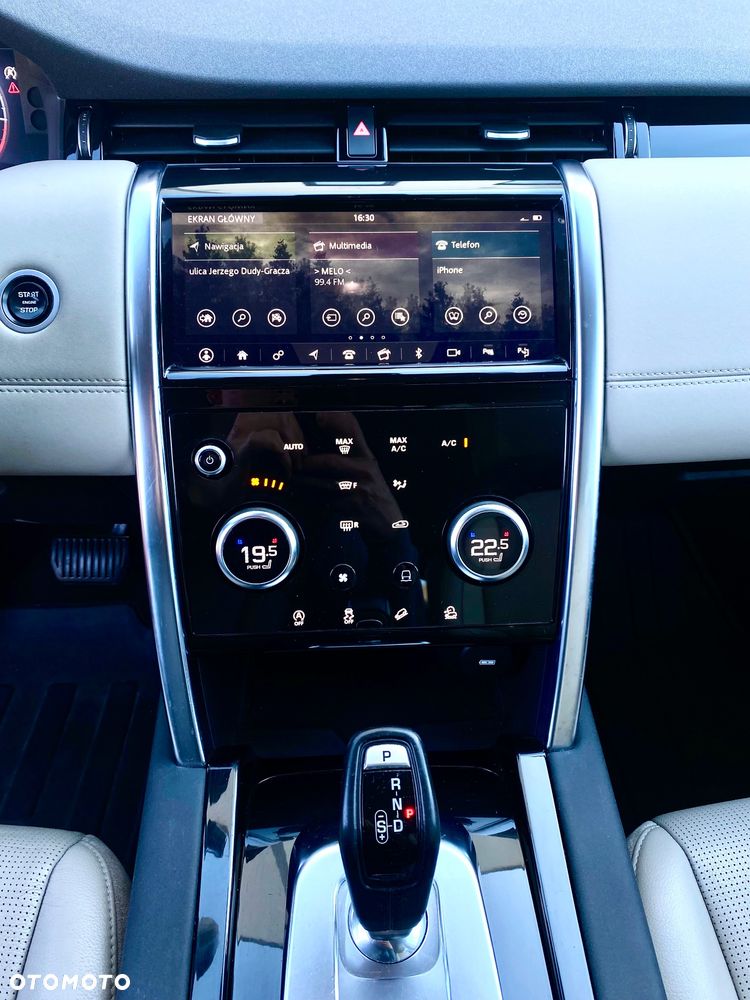 Land Rover Discovery Sport P250 SE - 17