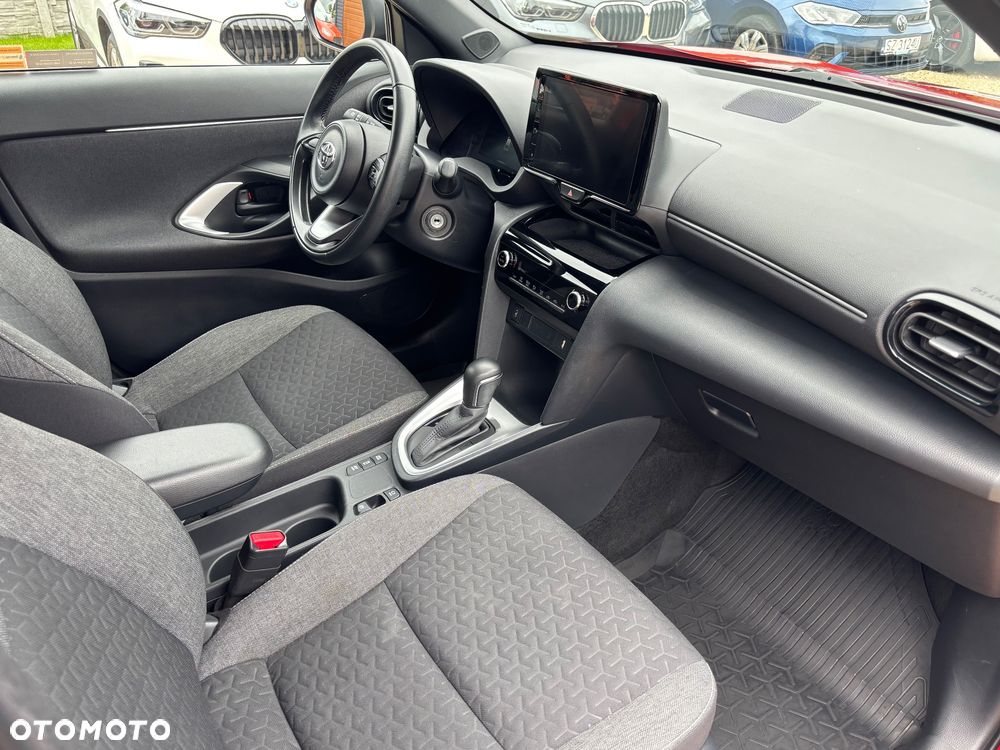 Toyota Yaris Cross - 14