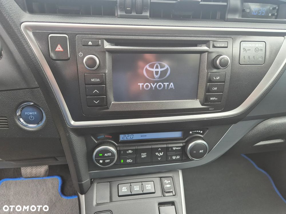 Toyota Auris 1.8 HSD Luna - 21