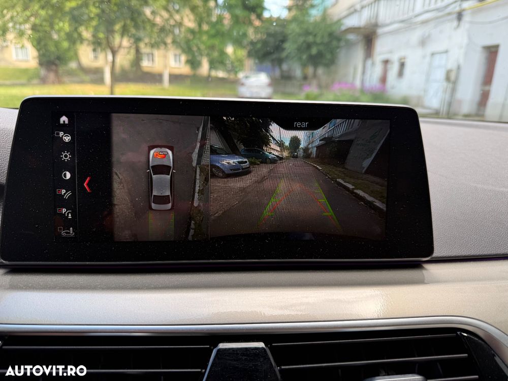 BMW Seria 5 520d xDrive AT - 13