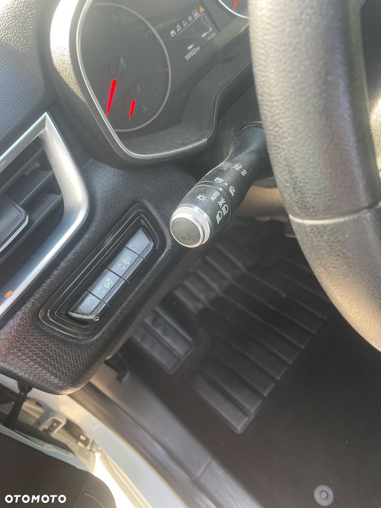 Renault Clio 1.5 dCi Energy Limited - 13