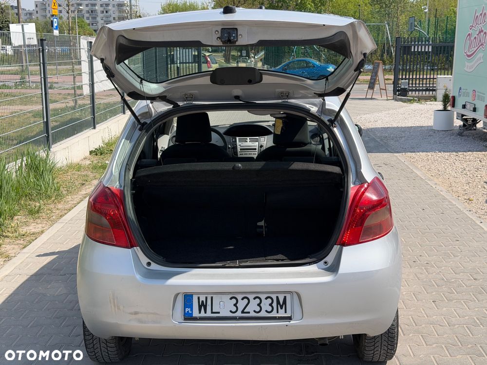 Toyota Yaris 1.3 Luna - 23