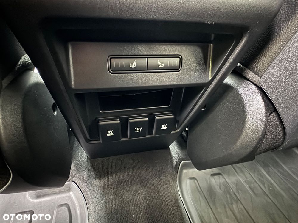 Land Rover Discovery Sport TD4 SkyView Edition - 21