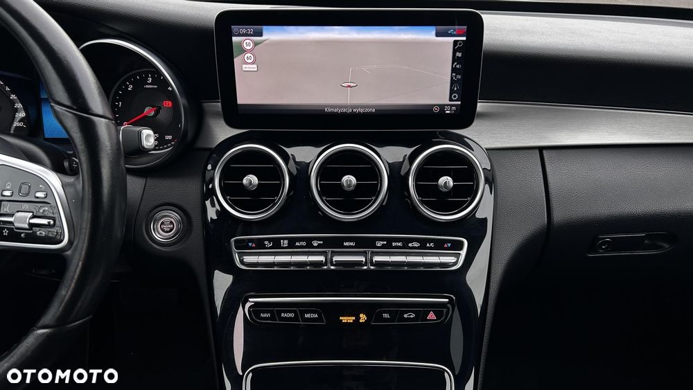 Mercedes-Benz Klasa C 220 d 9G-TRONIC - 18