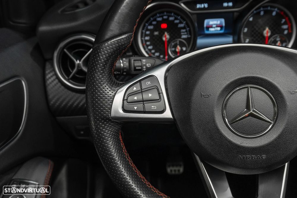 Mercedes-Benz A 180 AMG Line - 12