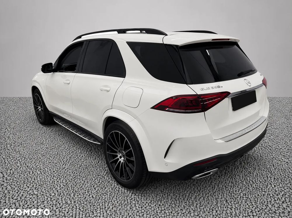 Mercedes-Benz GLE 350 e 4-Matic - 3
