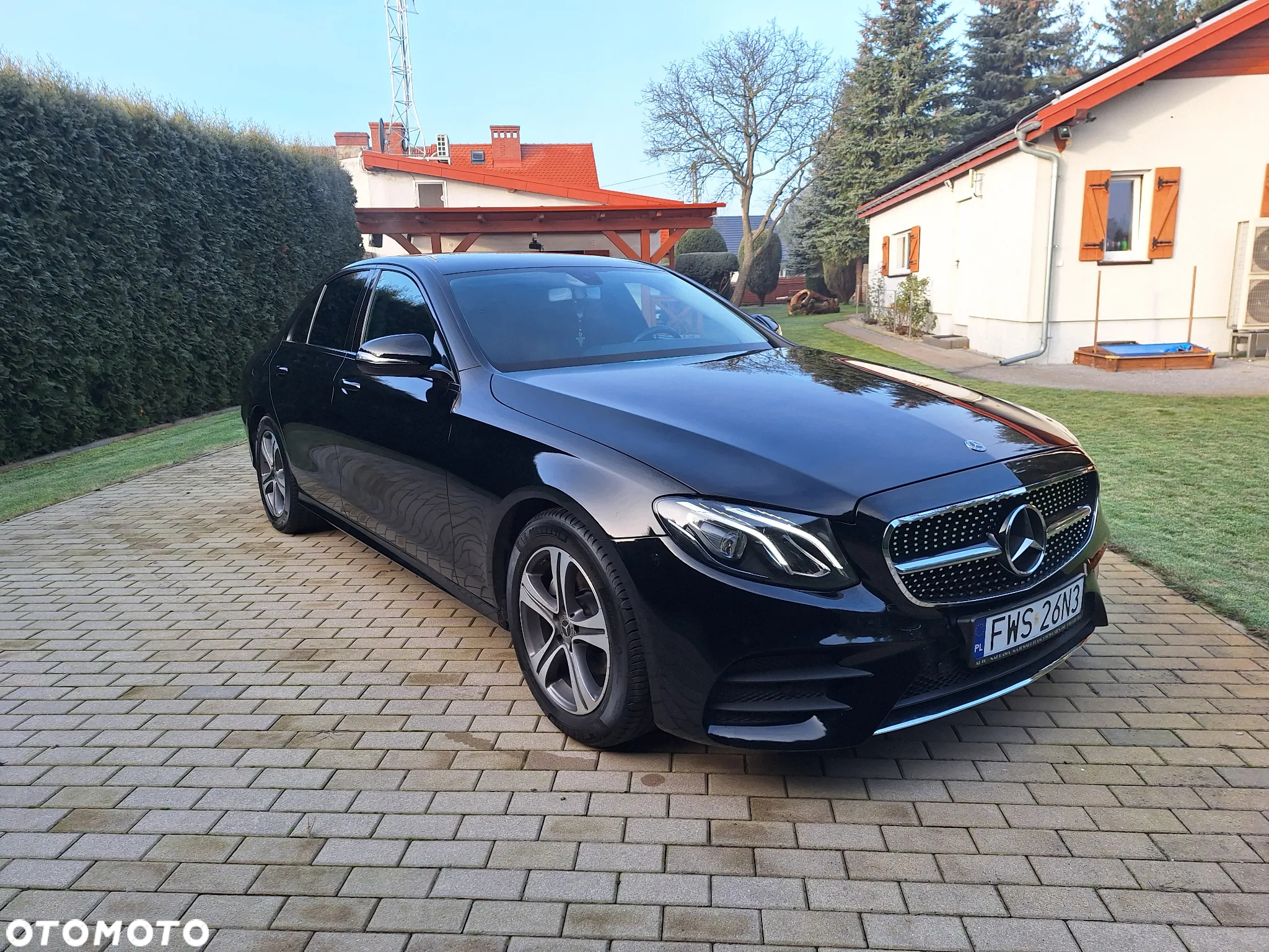 Mercedes-Benz Klasa E 220 d 9G-TRONIC - 2