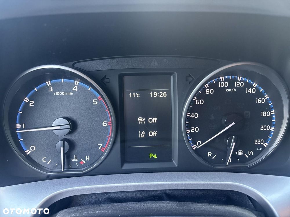 Toyota RAV4 2.0 D-4D Premium 4x2 - 17