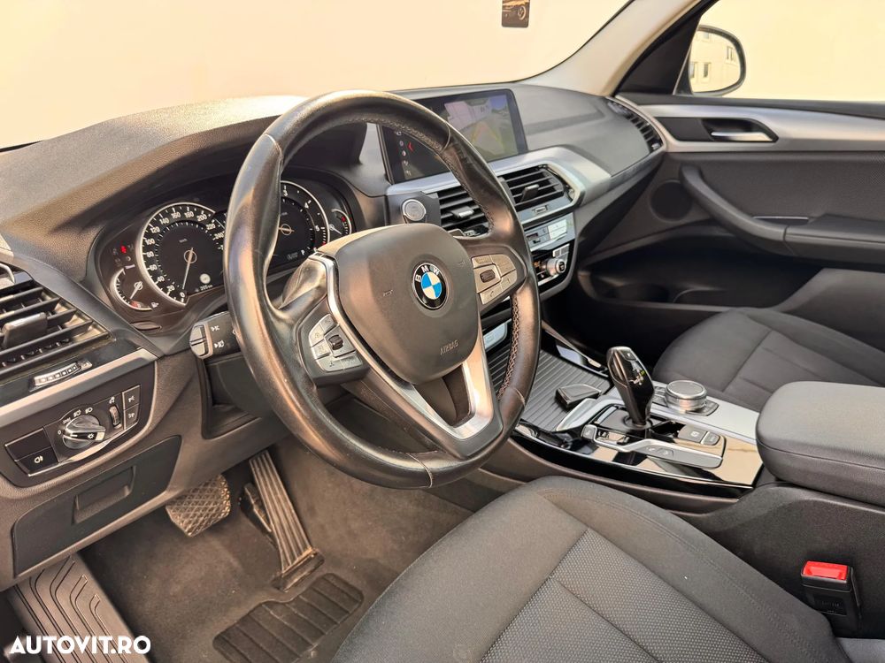 BMW X3 xDrive20d AT Luxury Line - 16