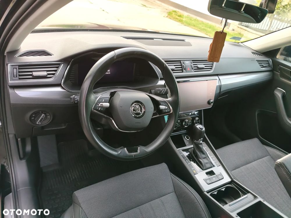 Skoda Superb 2.0 TDI SCR 4x4 Style DSG - 5