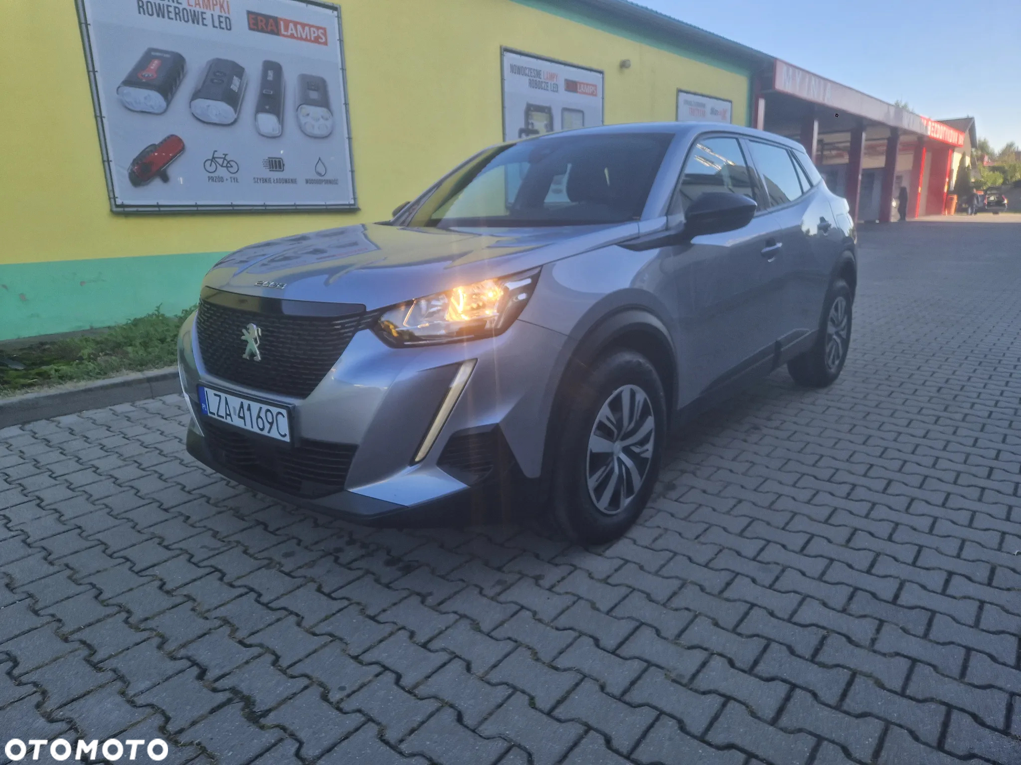 Peugeot 2008 PureTech 100 Allure - 6