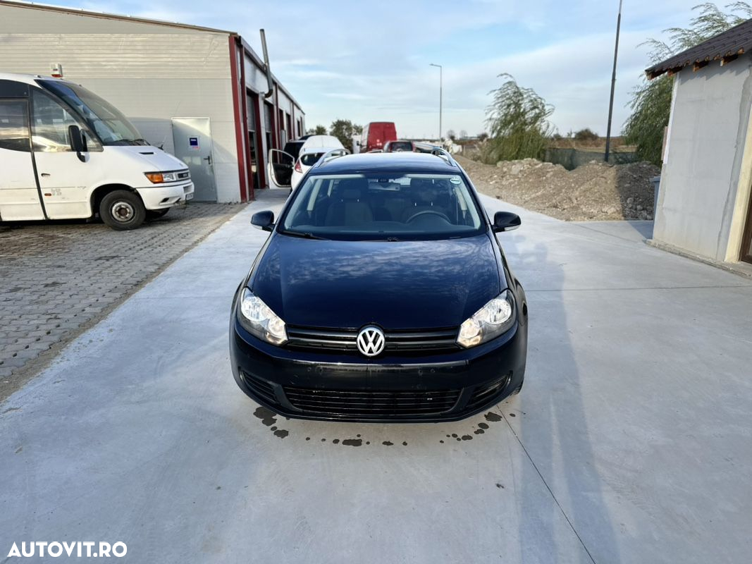 Volkswagen Golf 1.6 TDI BlueMotion Technology Comfortline - 26